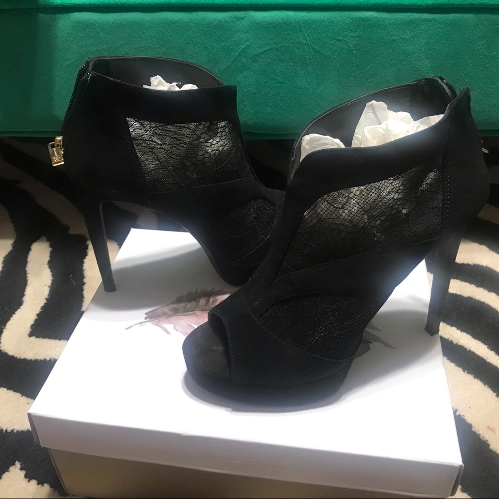 Jessica Simpon Mesh & Suede Pumps - Picture 3 of 6